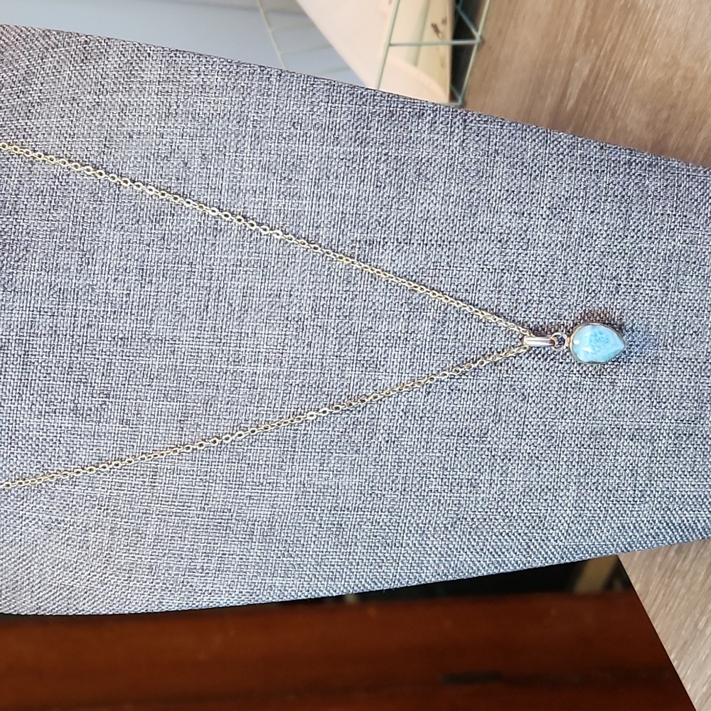 18inch  reversable necklace w gold tone chain